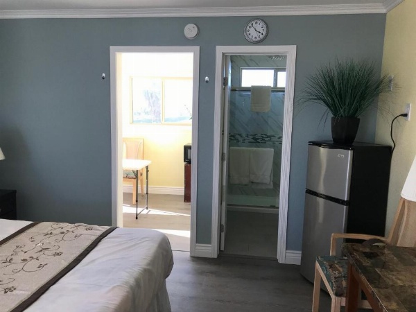 777 Motor Inn image 12